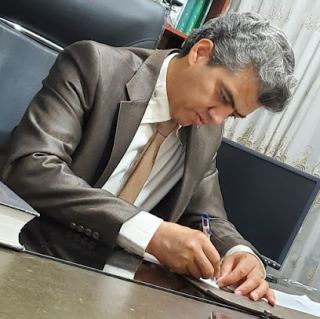 دکتر حسن طاهری